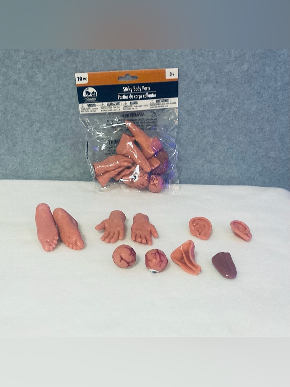 Halloween Fake Sticky Body Parts 10 pieces Fingers Eyes Ears Party Favors NWT